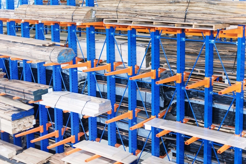 Консольные стеллажи для длинномерных грузов